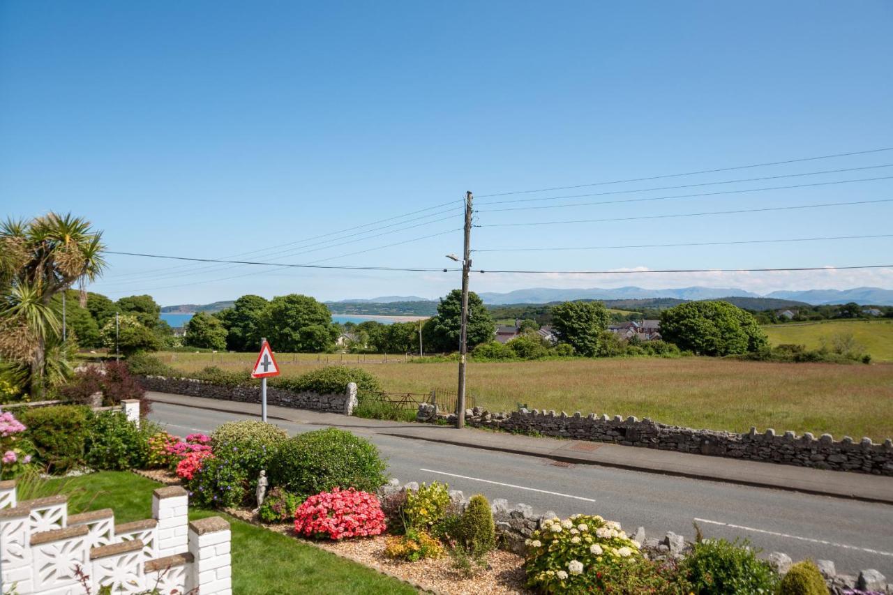 Cororion Cottage Benllech Exterior photo