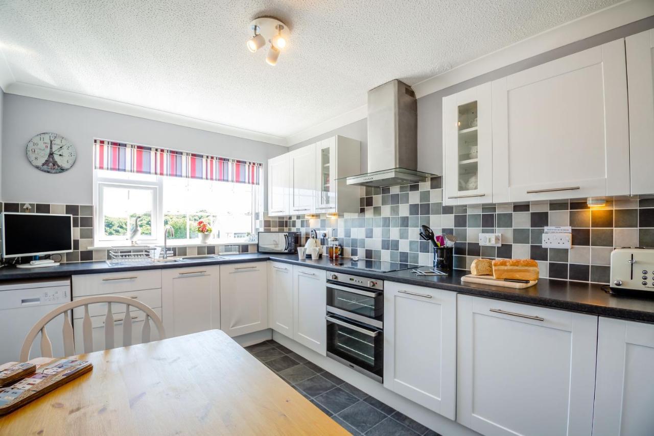 Cororion Cottage Benllech Exterior photo