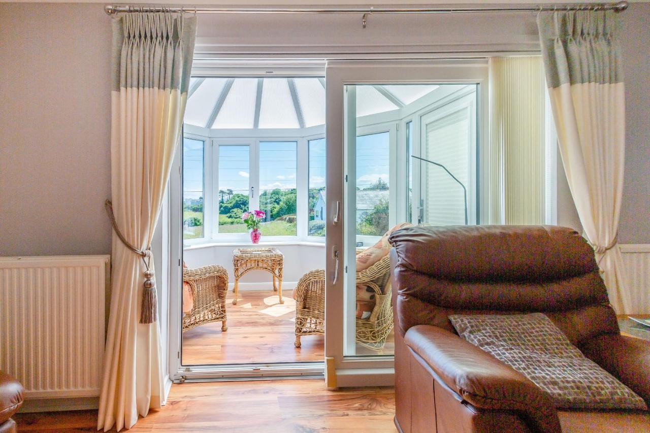 Cororion Cottage Benllech Exterior photo